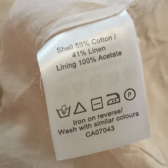 🌺2/$20🌺Off White Jacket - Picture 5 of 6